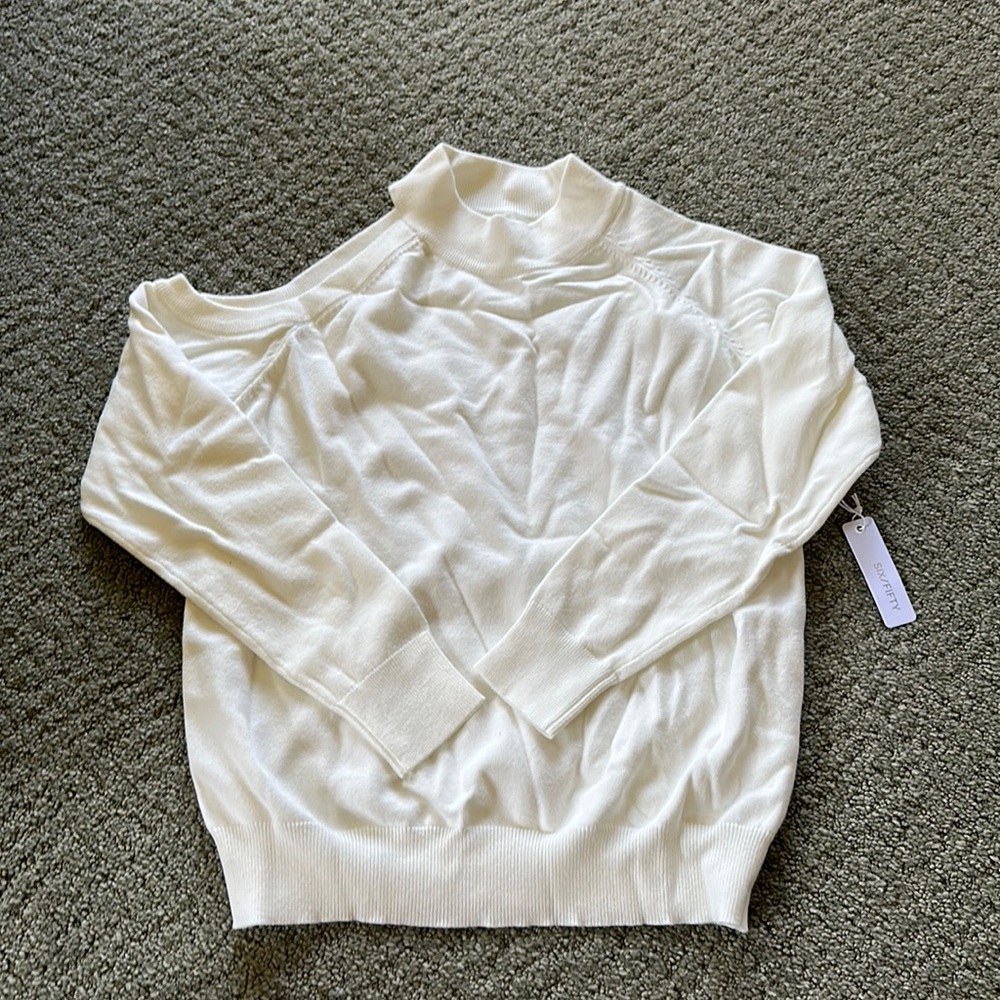 Six/Fifty white sweater, women’s, size large (tag still on!)